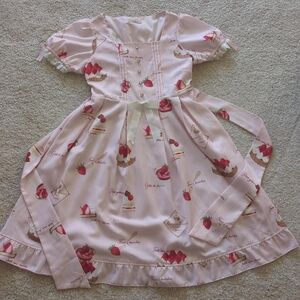 AMAVEL buffet de fraises OP dress